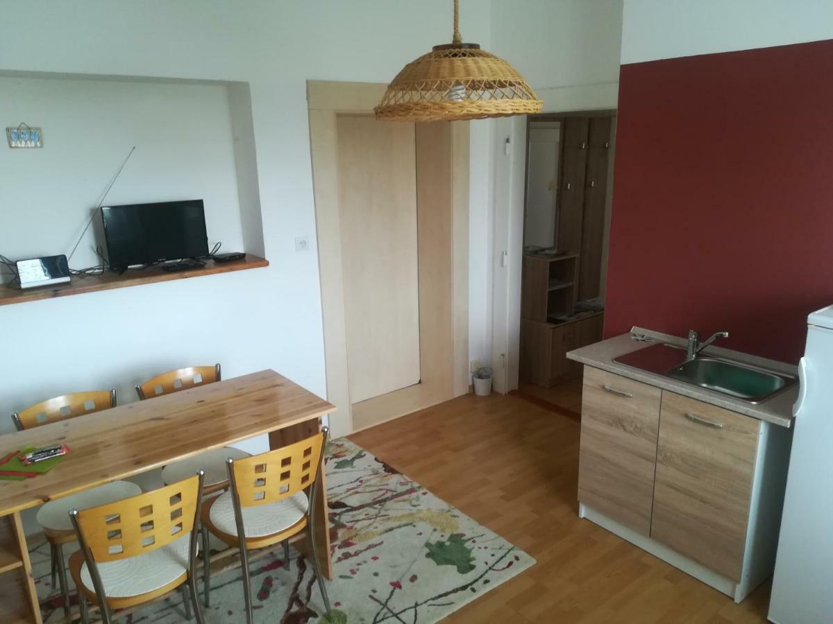 Penzion Flora Žatec Eksteriør bilde
