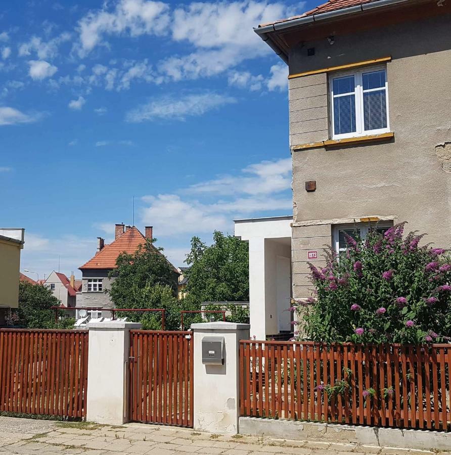 Penzion Flora Žatec Eksteriør bilde